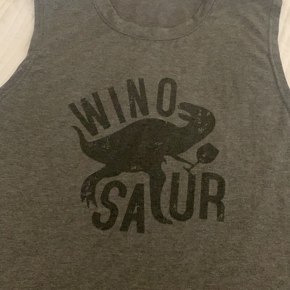 Graphic tanks - Picture 4 of 5